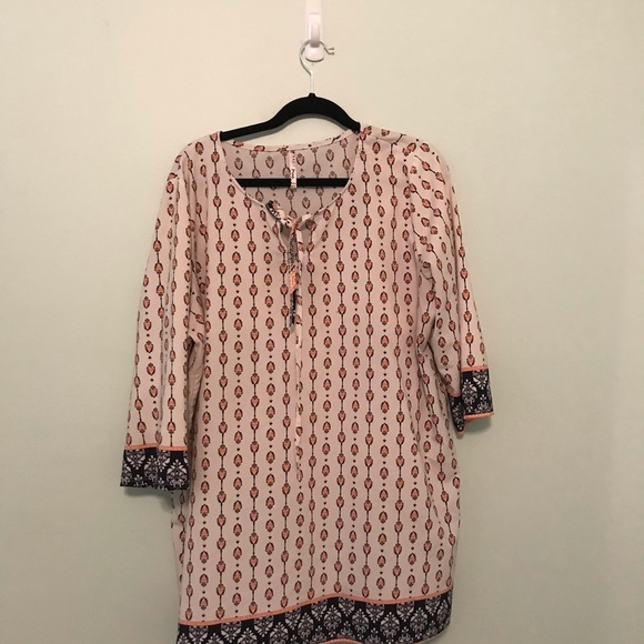 Moa Pattern Tunic - Picture 7 of 10